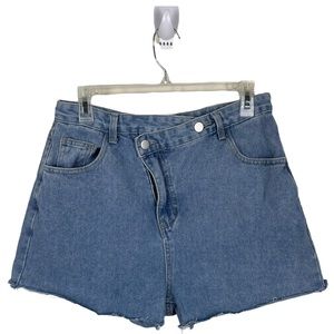 Criss Cross‎ Denim Mom Shorts